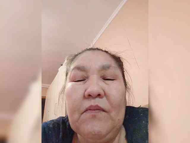 2Milf45 Live Webcam on BongaCams