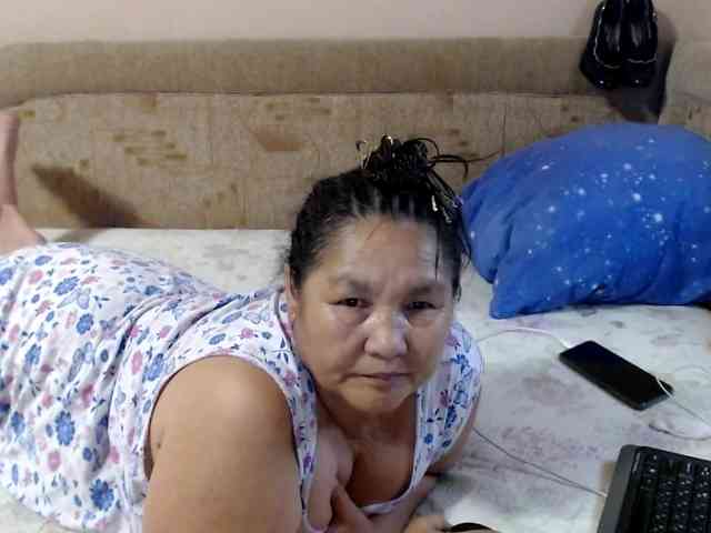 MilfZulfiya webcam