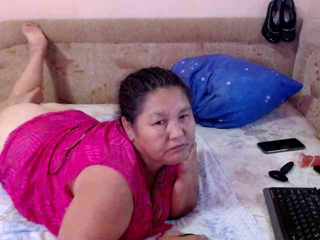 MilfZulfiya webcam