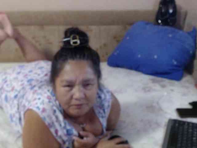 MilfZulfiya webcam