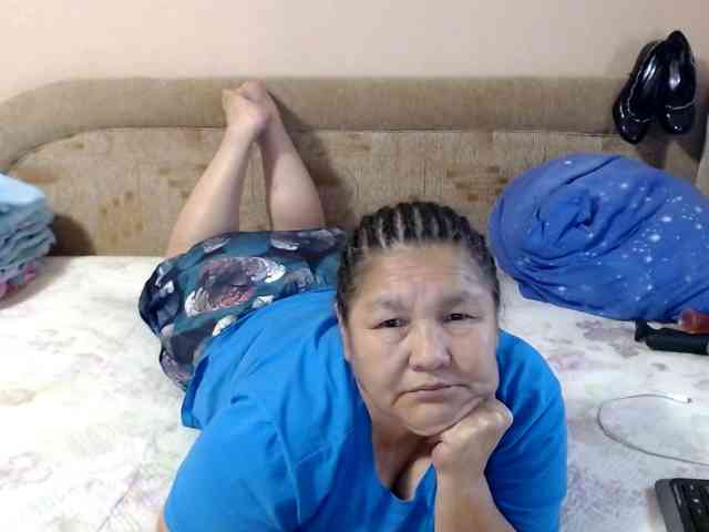 MilfZulfiya webcam