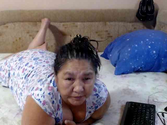 MilfZulfiya webcam