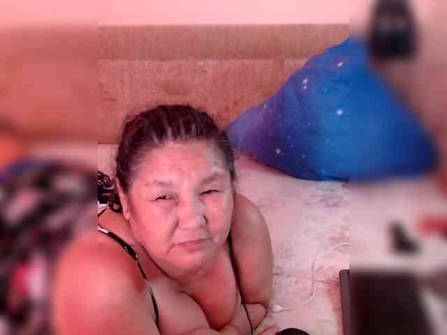 MilfZulfiya webcam