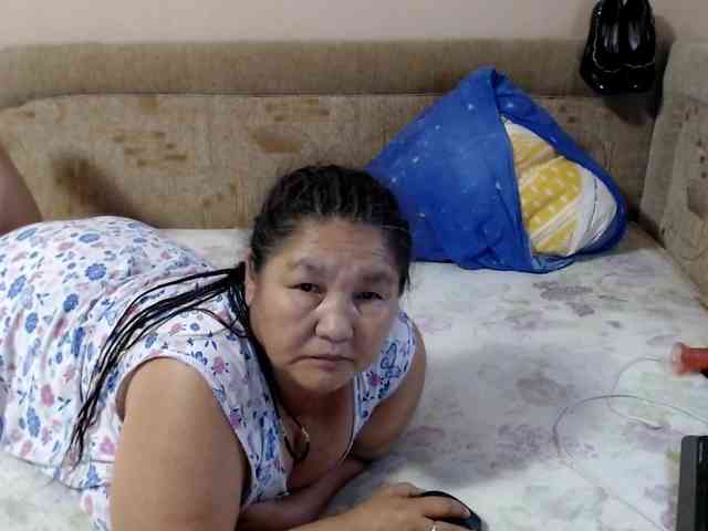 MilfZulfiya webcam
