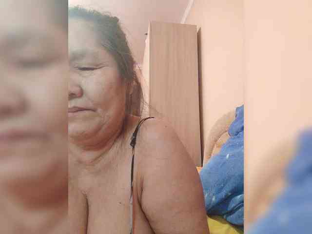 MilfZulfiya webcam