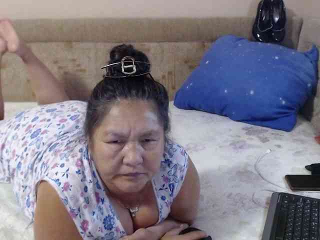 MilfZulfiya webcam
