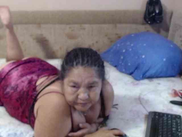 MilfZulfiya webcam