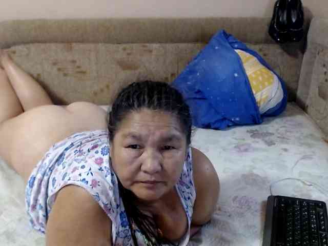 MilfZulfiya webcam