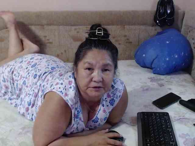 MilfZulfiya webcam