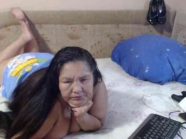 MilfZulfiya webcam