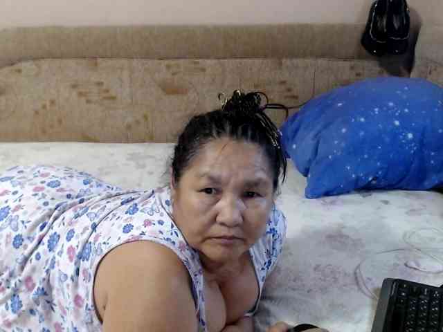 MilfZulfiya webcam