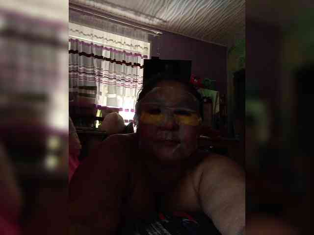 MilfZulfiya webcam