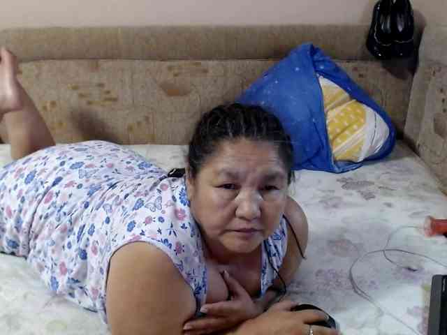 MilfZulfiya webcam
