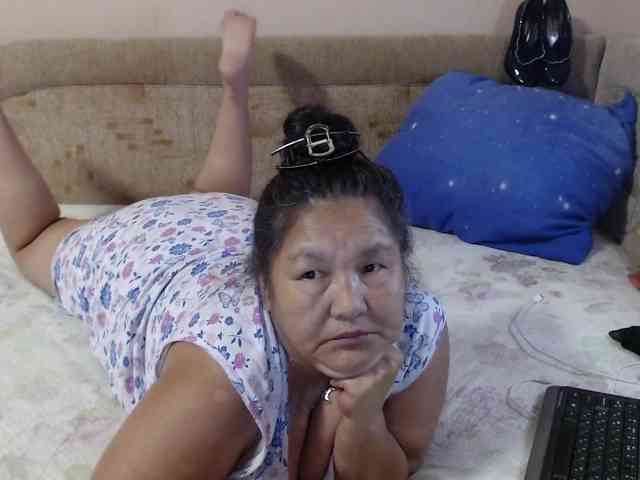 MilfZulfiya webcam