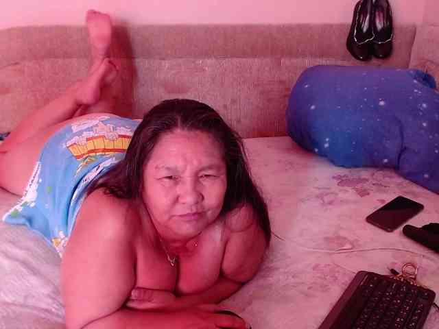 MilfZulfiya webcam