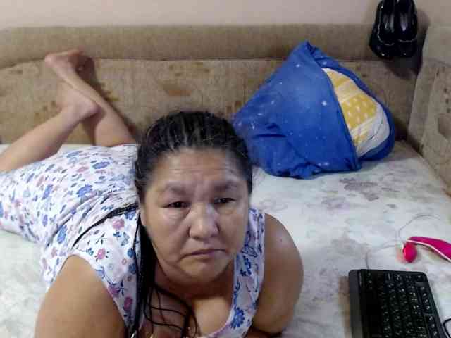MilfZulfiya webcam