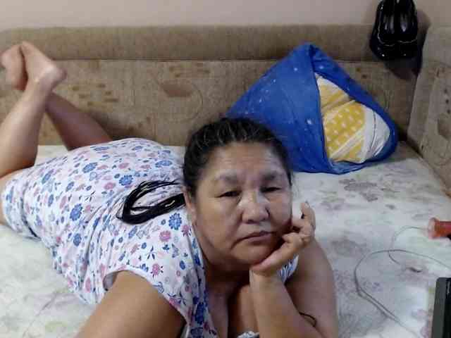 MilfZulfiya webcam