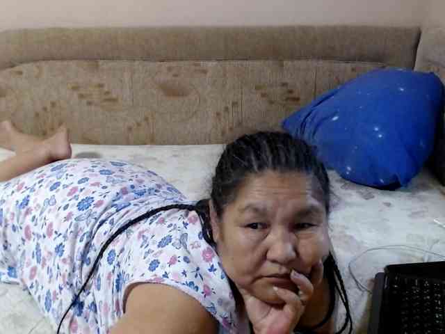 MilfZulfiya webcam