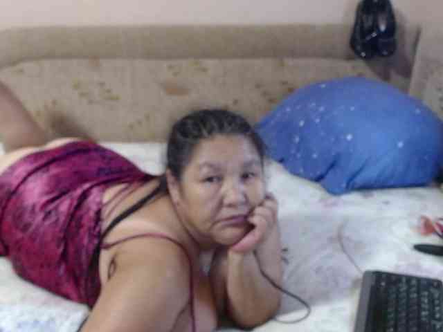 MilfZulfiya webcam
