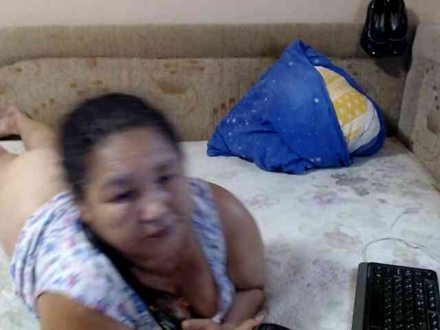 MilfZulfiya webcam