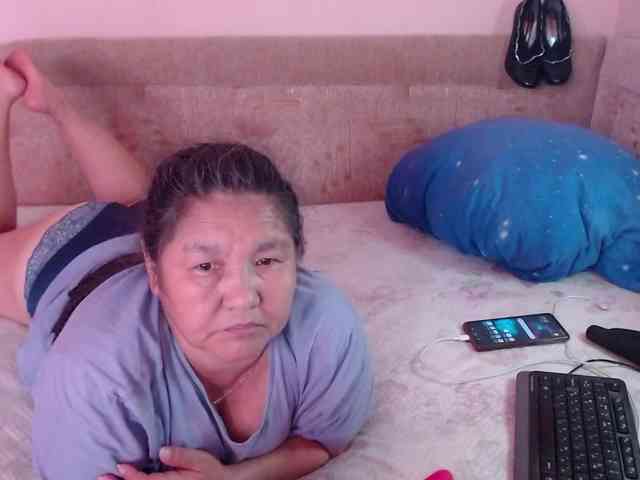 MilfZulfiya webcam