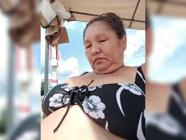 MilfZulfiya webcam