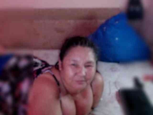MilfZulfiya webcam
