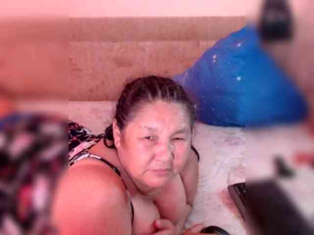 MilfZulfiya webcam