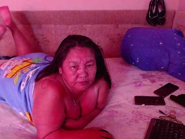 MilfZulfiya webcam