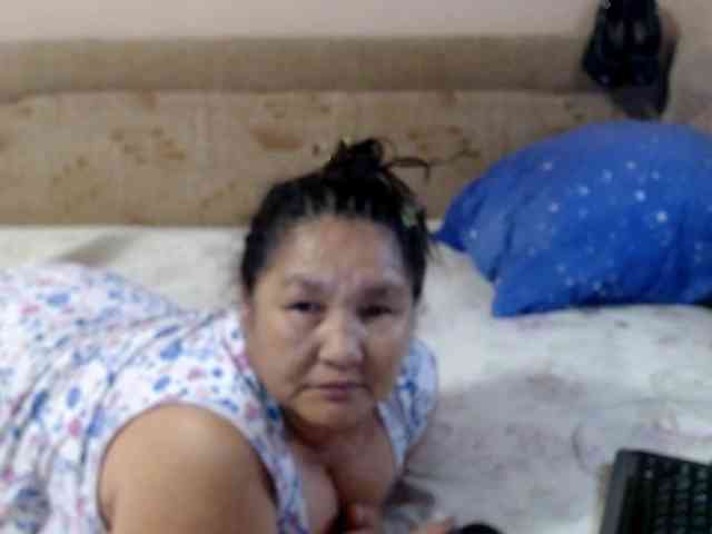 MilfZulfiya webcam