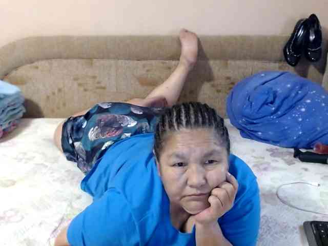 MilfZulfiya webcam