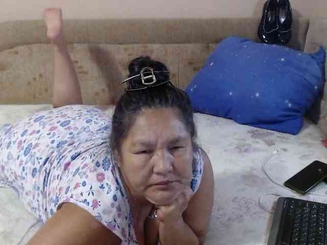 MilfZulfiya webcam