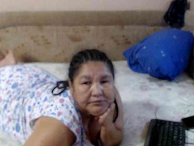 MilfZulfiya webcam