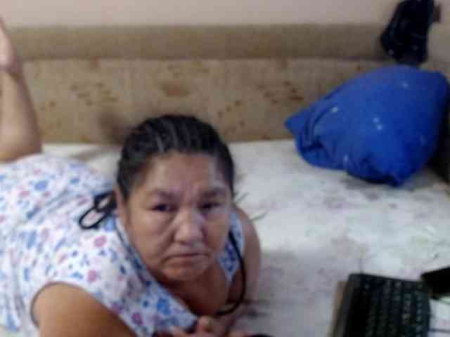 MilfZulfiya webcam