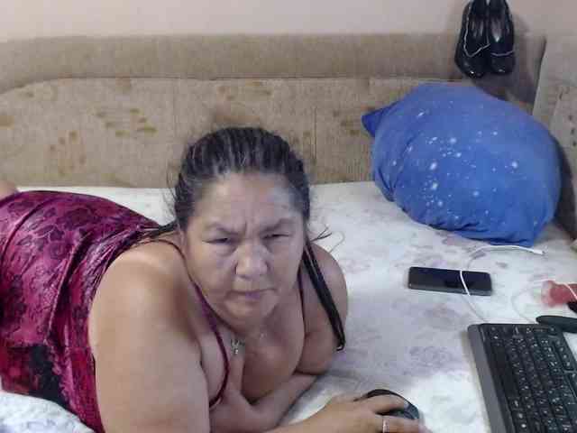 MilfZulfiya webcam