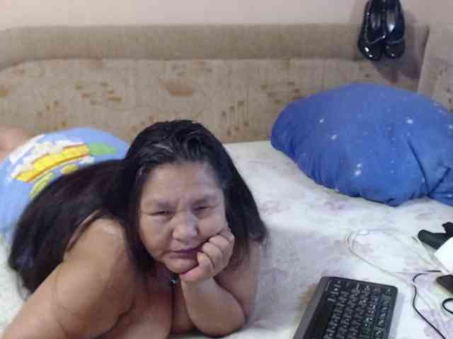 MilfZulfiya webcam