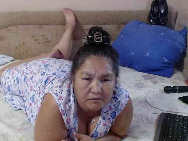 MilfZulfiya webcam
