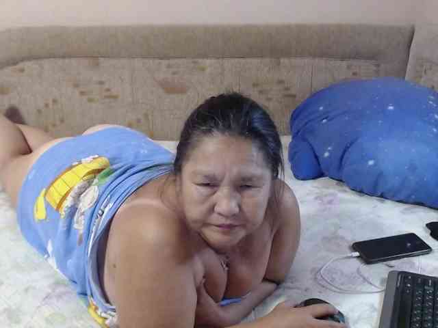 MilfZulfiya webcam
