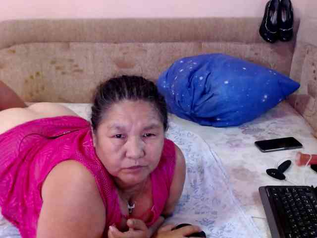 MilfZulfiya webcam