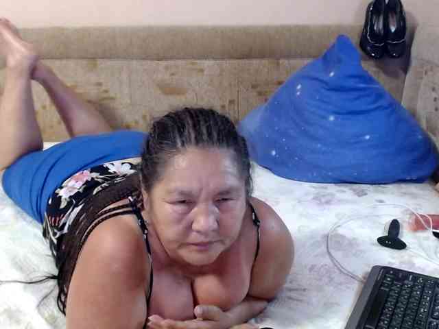 MilfZulfiya webcam