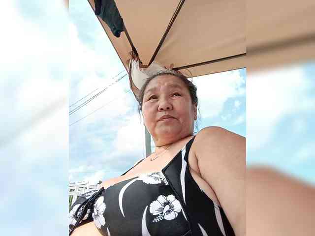 MilfZulfiya webcam