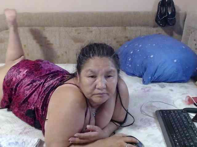 MilfZulfiya webcam