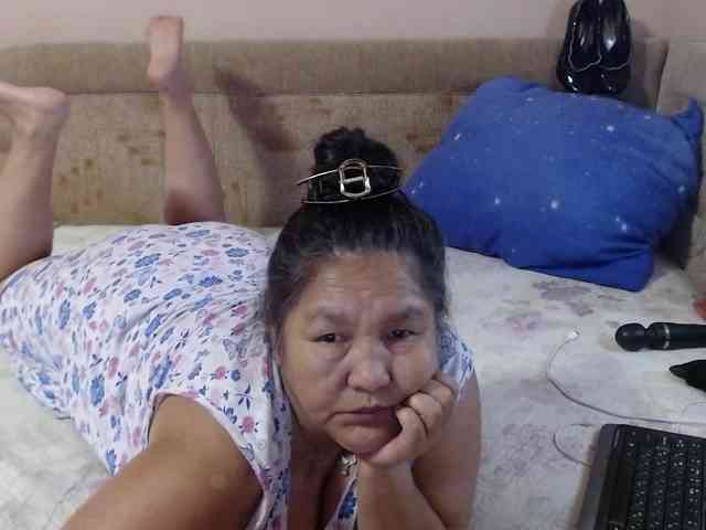 MilfZulfiya webcam