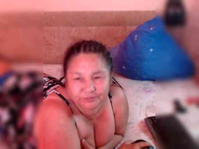 MilfZulfiya webcam