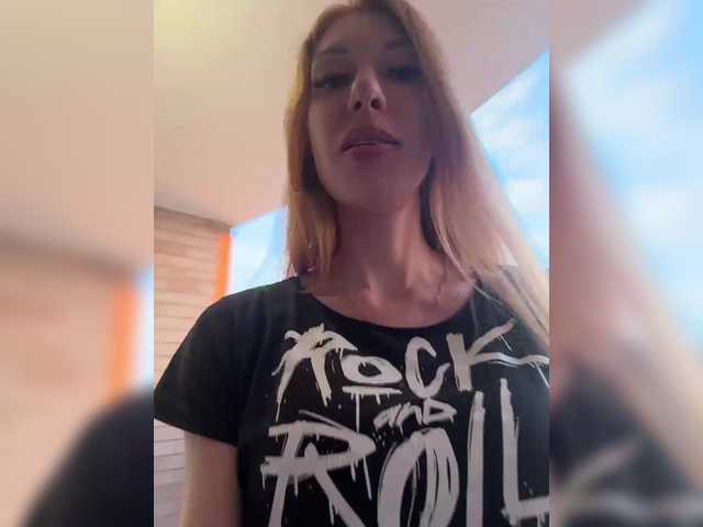 Anna181's BongaCams show and profile