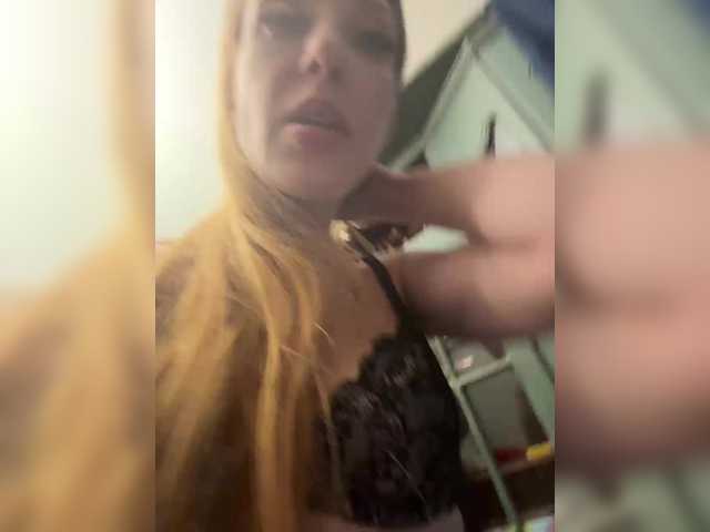 Anna181's BongaCams show and profile