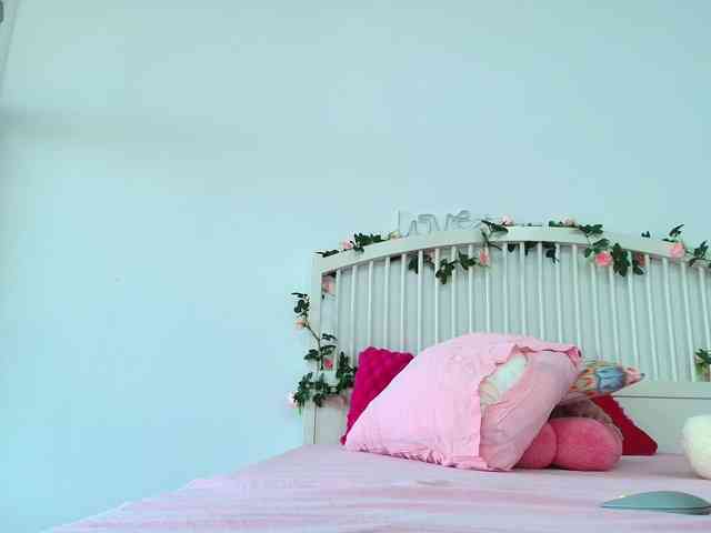 AlicePirs webcam