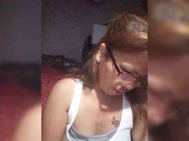 Juicylinky Live Webcam on BongaCams