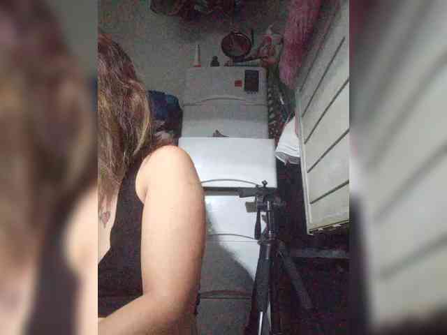 Juicylinky webcam