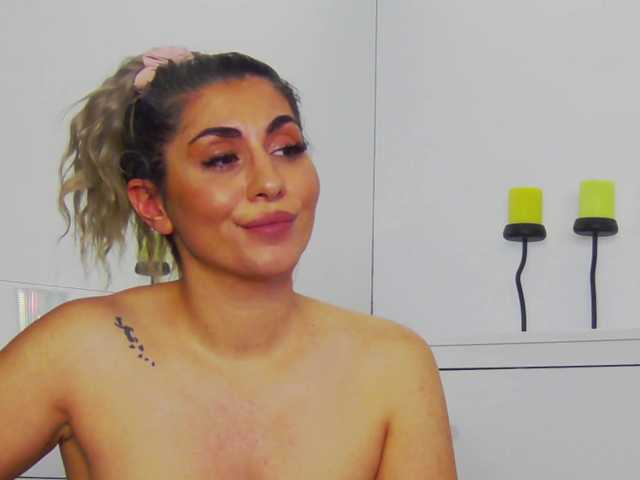  CelineMeyer chat room